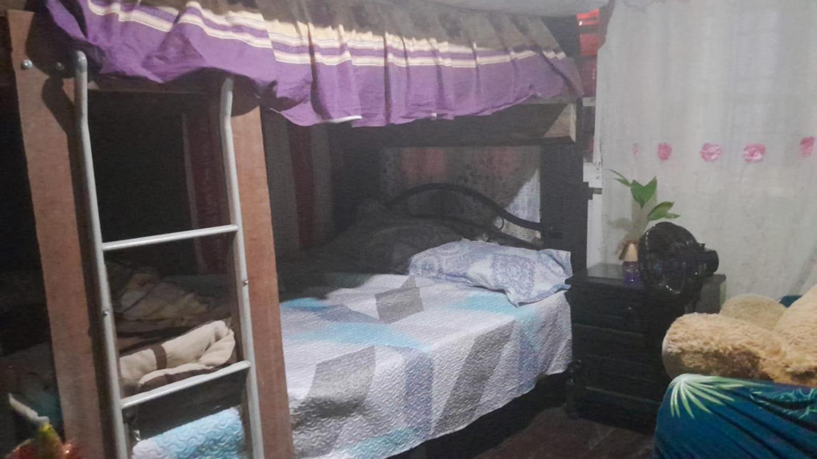 Hostal Cafe Axel Bocas Town Bagian luar foto