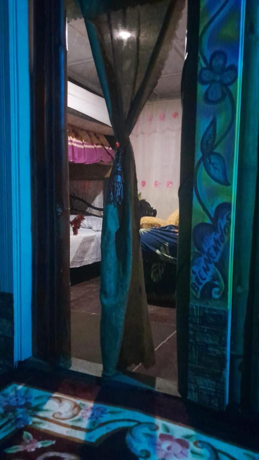 Hostal Cafe Axel Bocas Town Bagian luar foto